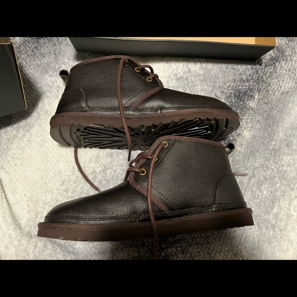 Ugg Men’s Neumel Leather Boots - Picture 4 of 12